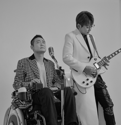 더 크로스