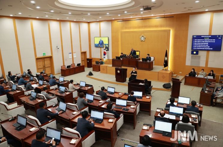 충주시의회, 제294회 임시회 폐회