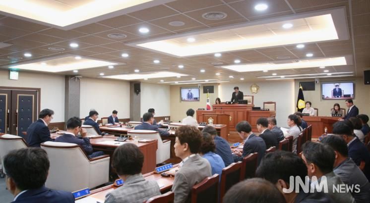 제375회 장수군의회 임시회 개회