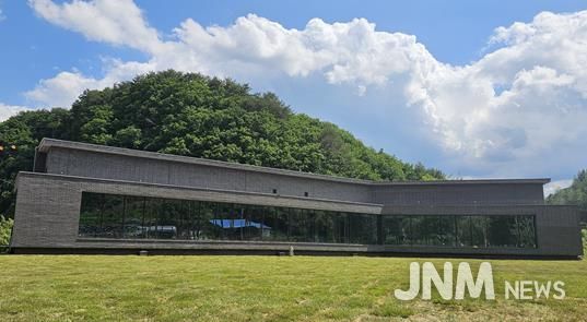 양구백토마을 공예창작스튜디오 전경