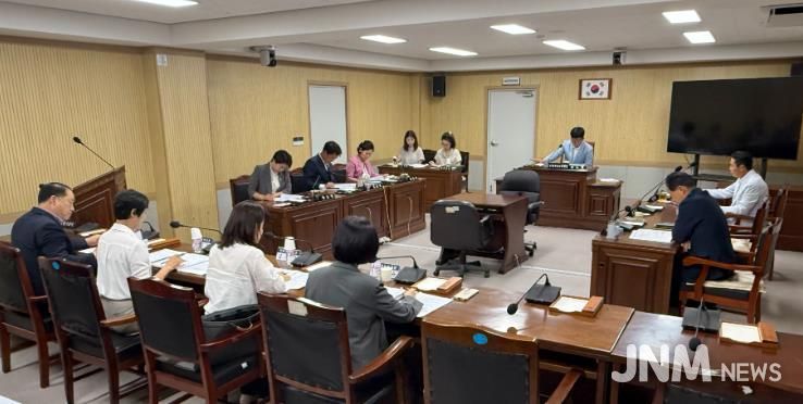 청주시의회 농업정책위원회, 정책간담회 개최