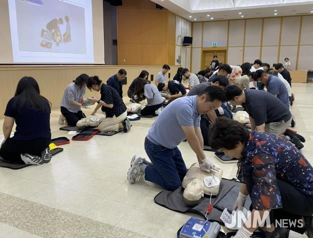 충주시, 공무원 대상 심폐소생술 등 응급처치 교육 실시