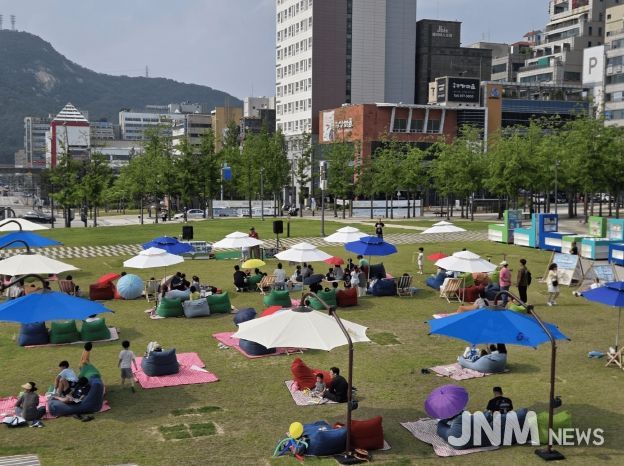 책 읽는 경기평화광장