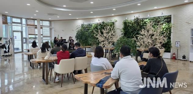 괴산군, 자연 속 ‘숲 태교교실’ 운영… 임신부·배우자 함께 힐링의 시간