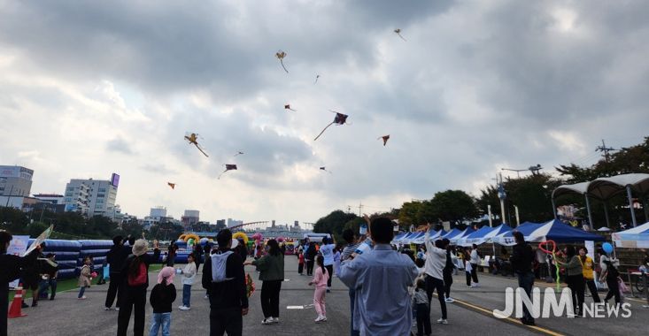무심천체육공원 메운 어린이 함성! 청주시 팝업놀이터 성료