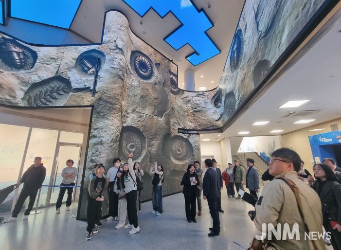 강화자연사박물관 개관 10주년 기념행사, 관람객 2천여 명 모으며 흥행