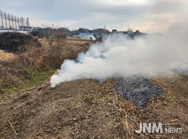 파주시, 운정신도시 외곽 불법소각 야간단속 실시
