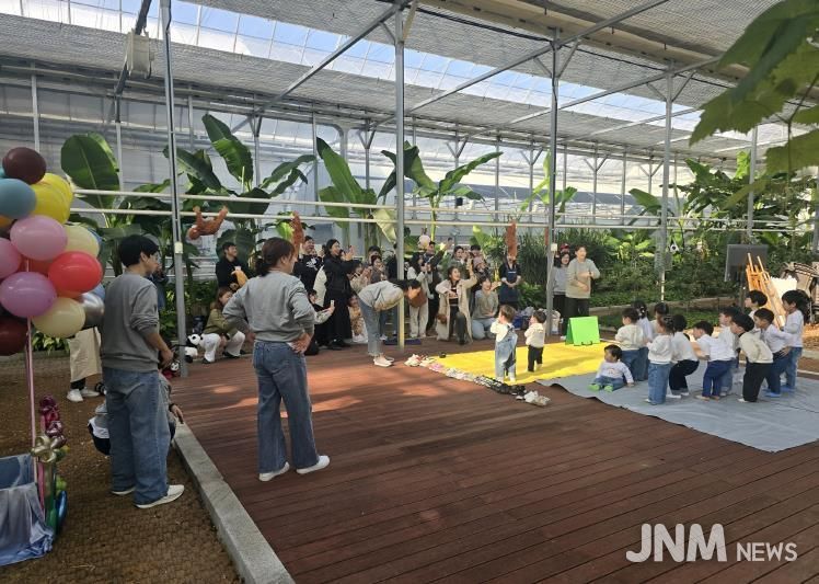 인제 스마트팜 온실, 체험학습 명소로 인기