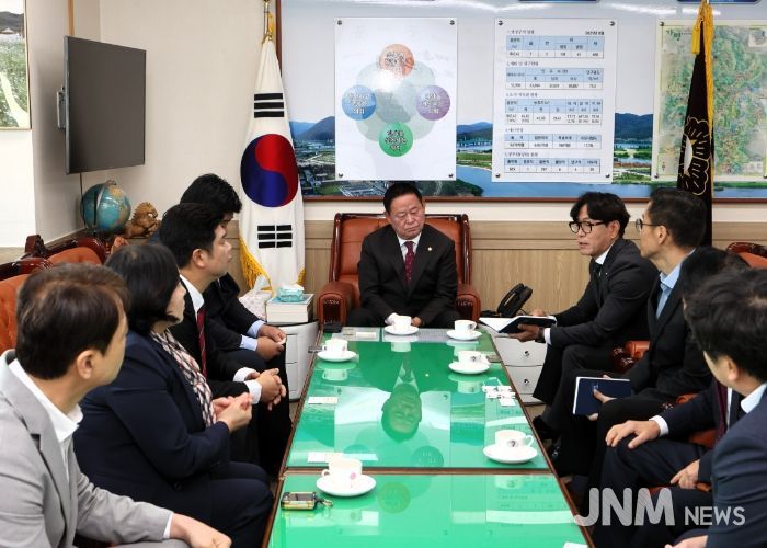 가평군의회, 국민연금공단 춘천지사와 가평상담센터 폐지 관련 면담 가져