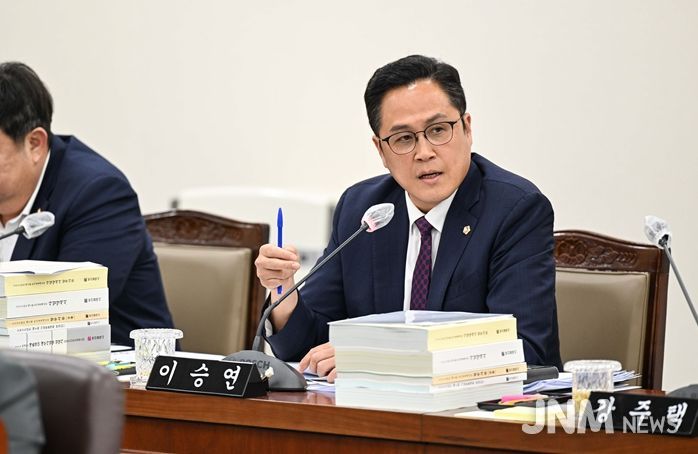 부산광역시의회 해양도시안전위원회 이승연 의원(수영구2, 국민의힘)