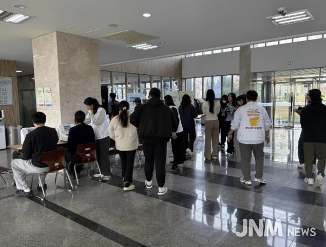 대학생 마음건강 캠페인 사진