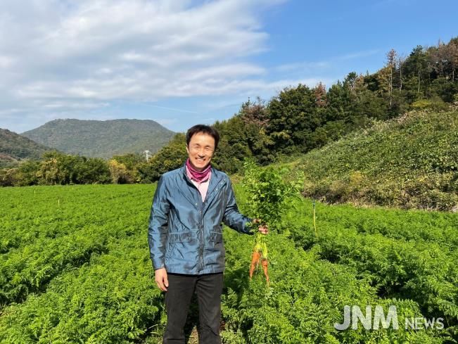 친환경농산물-무농약 당근 재배(여수시 율촌면 류용현).j