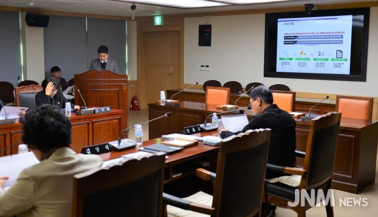 정선군의회, 중장년층 맞춤형 지원 정책 연구용역
