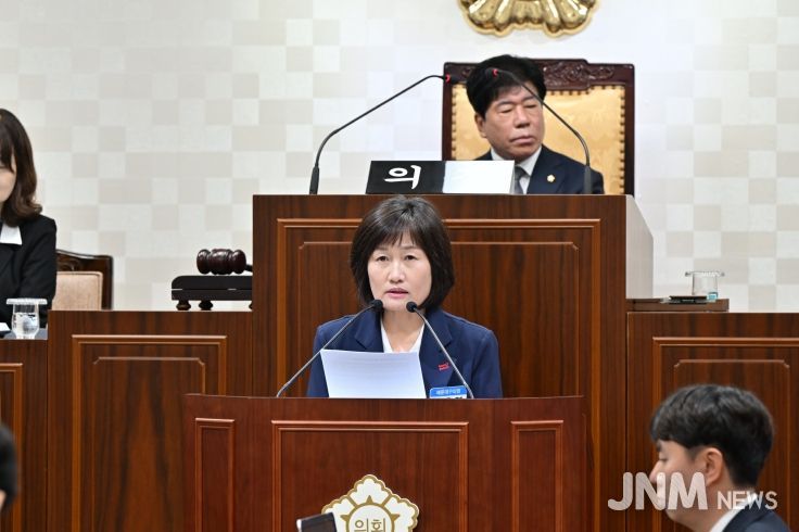 5분 자유발언 중인 해운대구의회 최은영 의원