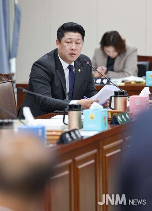 김주웅 전라남도의원, 전남도 ‘양곡유통산업’ 통합 구축 나서야