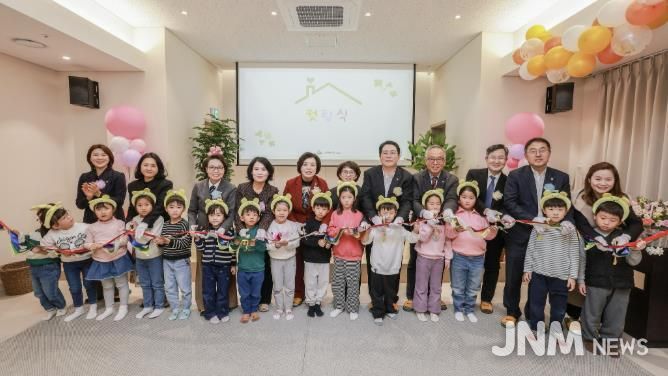 오픈데이 행사 기념사진