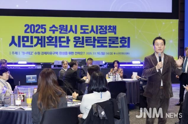 이재준 시장이 인사말을 하고 있다.