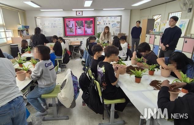 용암초 5학년 수업_교실속숲만들기
