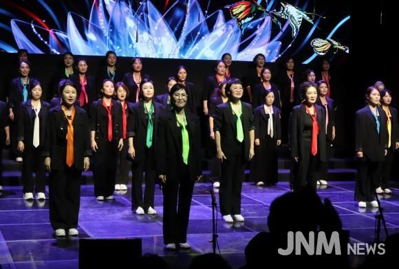 달성군립합창단, ‘가을 愛 노래’ 로 관객과 함께한 음악의 밤