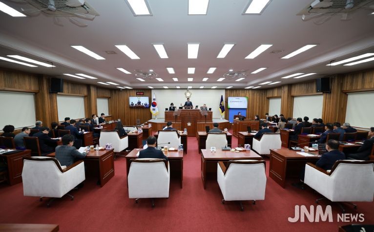 제305회 정례회 1차 본회의