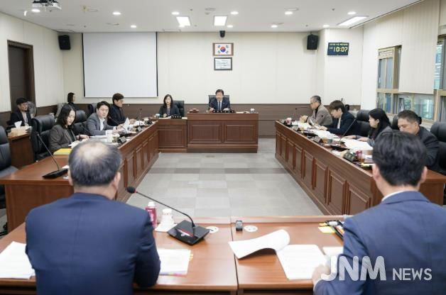 용인특례시의회 자치행정위원회, 행정사무감사 2일차