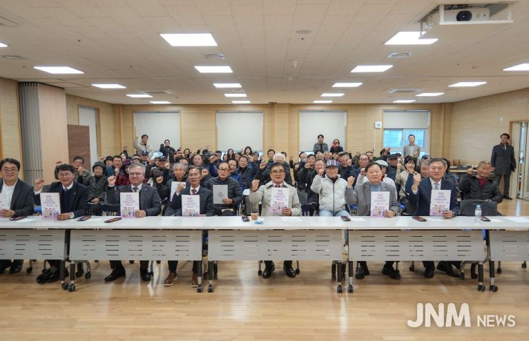 서천군, 2025년 노인일자리 박람회 성황리 개최