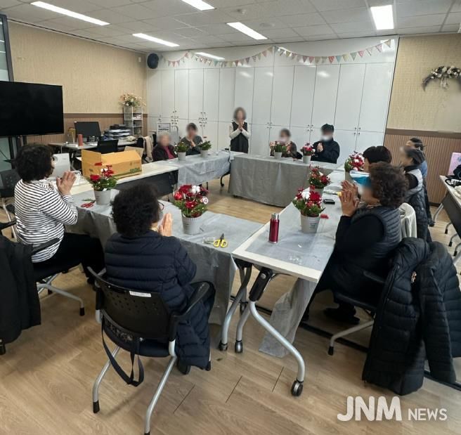 의정부시 치매안심센터, 치매가족 힐링 프로그램 ‘11월의 크리스마스’ 운영