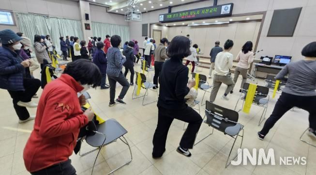 괴산군, 1530 걷기지도자 역량강화 교육 실시