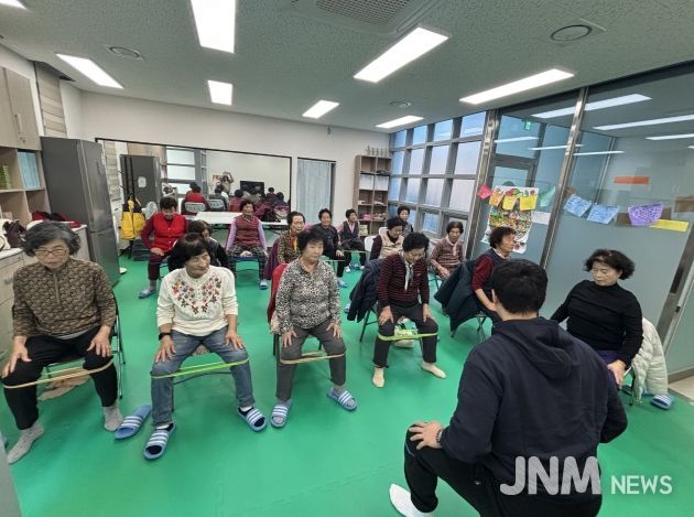 걷기동아리 대상 근력운동교실