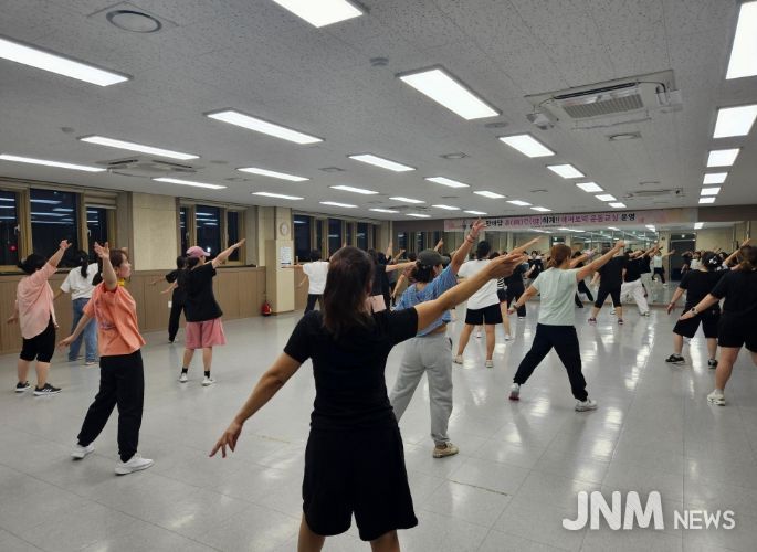 이천시 마장건강생활지원센터, 올해 ‘한바탕 흥(興)건(健)하게’에어로빅 운동교실 성료
