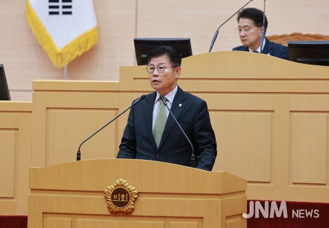 김문수 위원장(더불어민주당, 신안1)