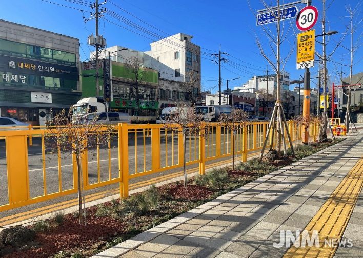 인천 동구, 새천년·화도진로 가로녹지 조성 완료