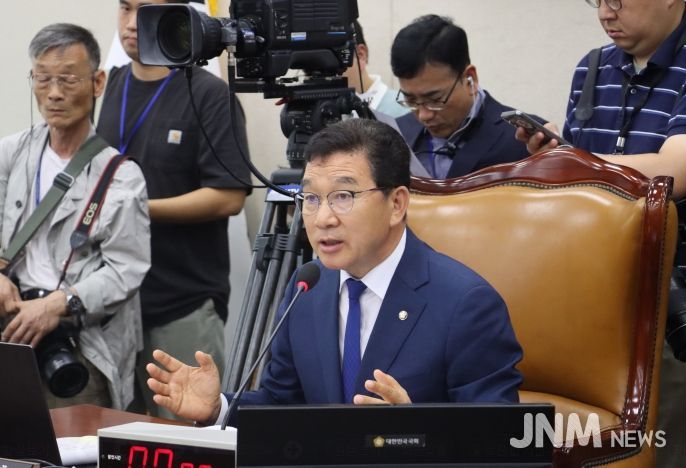 더불어민주당 신정훈 국회 행정안전위원장(전남 나주·화순)