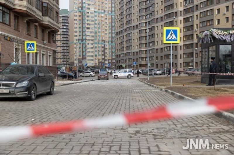 지난달 11일 러시아 모스크바 남동부에서 촬영한 손상된 주거 건물. (사진/신화통신)