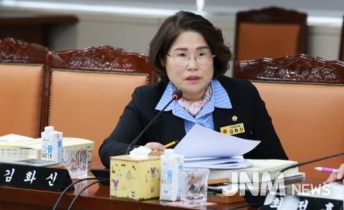 전라남도의회 김화신 의원, 학교예술강사 예산 대폭 감액 지적… 전남 학생 학습권 보장 촉구