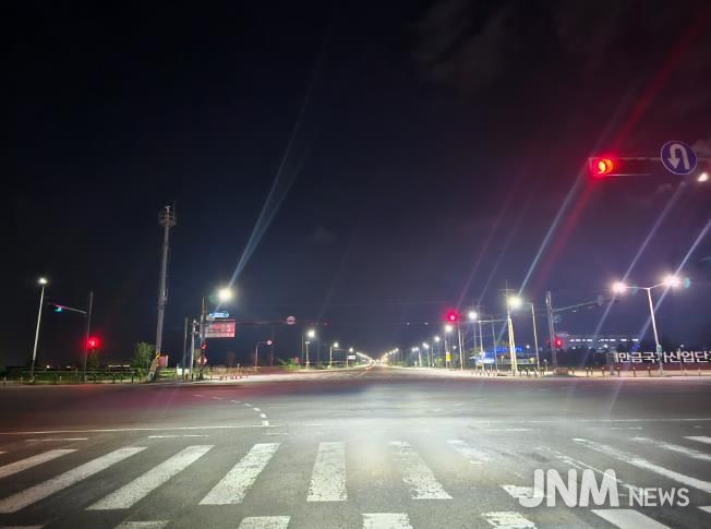 군산시, 가로등 LED 교체로 에너지절감 성공