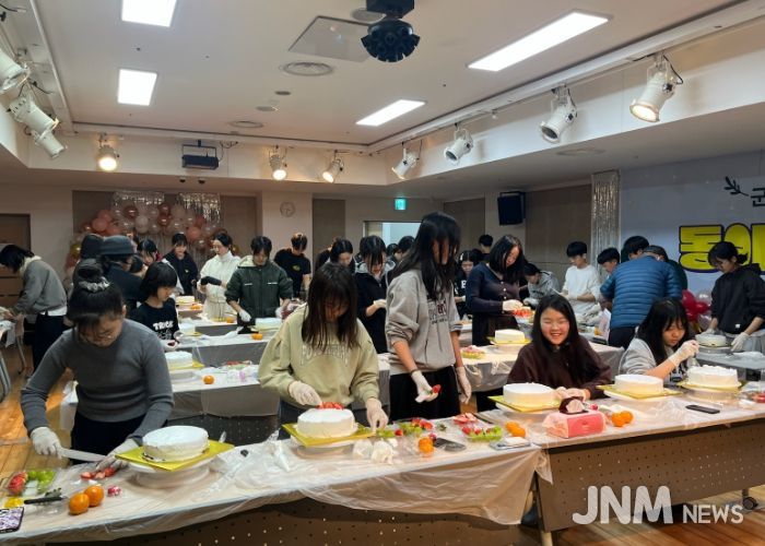 군위군 청소년 참여기구와 동아리가 함께한 ‘2025년 군위 청소년 한마당’ 성료