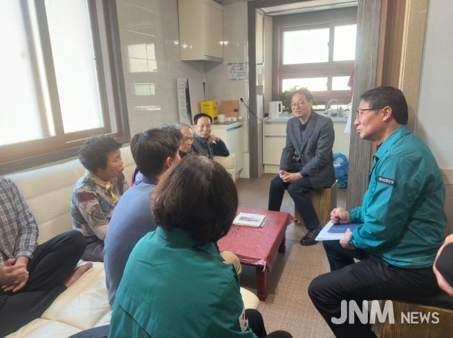 상능마을이재민위문품전달