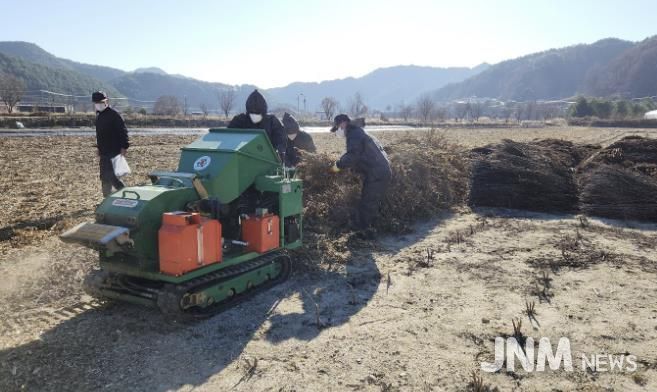 봉화군 영농부산물 파쇄작업 적극 운영