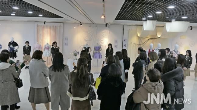 수원시 팔달구 매향여자정보고등학교 패션산업디자인과, 제1회 작품 전시회 열어