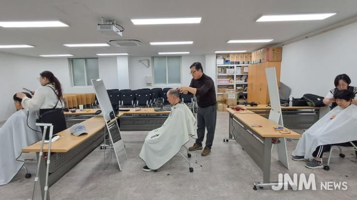 충주장애인자립생활센터 지역 중증장애인 맞춤형 미용서비스 제공