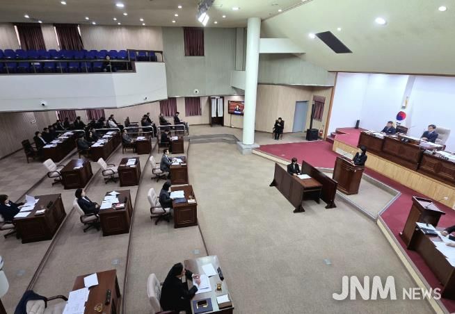 군포시의회는 12월 1일부터 18일까지 제285회 정례회를 운영했다. 2025년도 회기는 이번 정례회 폐회로 마무리됐다.