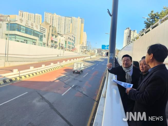 송인석 대전시의원, 인동 지하차도 누수 문제 현장점검