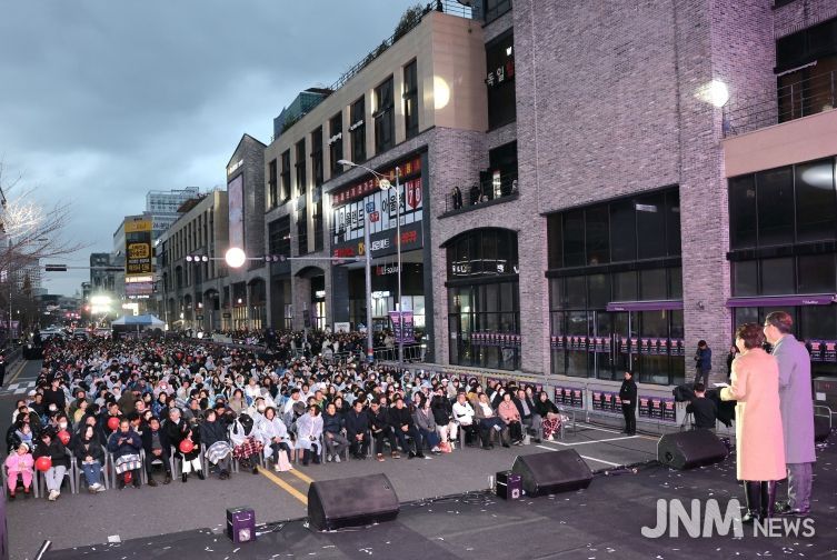 온골목온기페스티벌 사진(객석 및 상가)