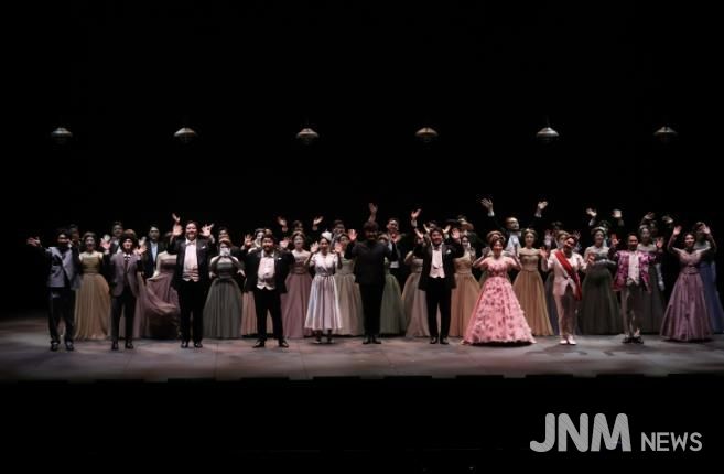 당진시 '국립오페라단 초청 공연' 오페레타 '박쥐'