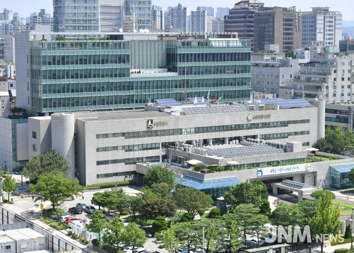 수원시청사 전경