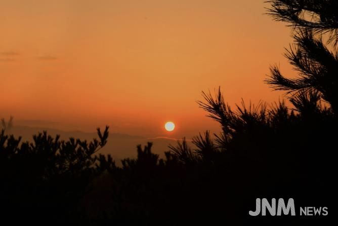 성남 판교마당바위 일출 (2024년 1월 1일 촬영)