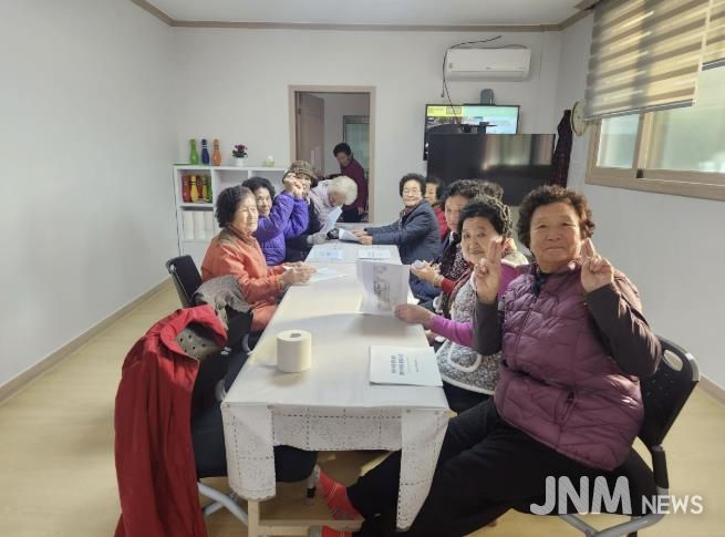 보은군 장안면 봉비리 경로당, 카페형 돌봄도서관으로 새출발