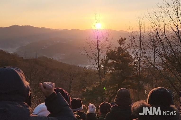 양평군 지평면, 병오년 붉은 말의 해 맞아 갈지산 새해맞이 등산행사 개최