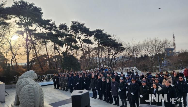 평택시, 현충탑 신년참배로 병오년 새해 시작